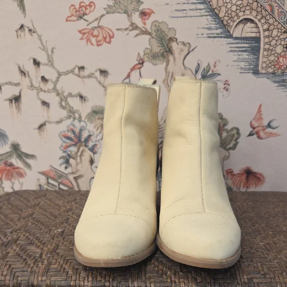 Toms Light Cream Ankle Booties - Picture 2 of 6